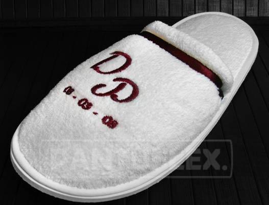 PANTUFLAS PARA BODA INICIALES VINO