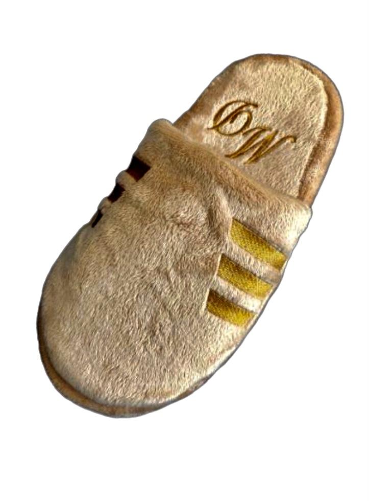 Pantufla Peluche tipo Tenis