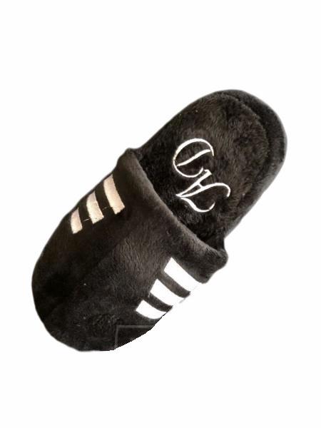 Pantufla Peluche tipo Tenis